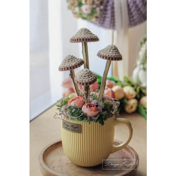 Bögrés Kalaposak-Tavaszi Asztaldísz 4