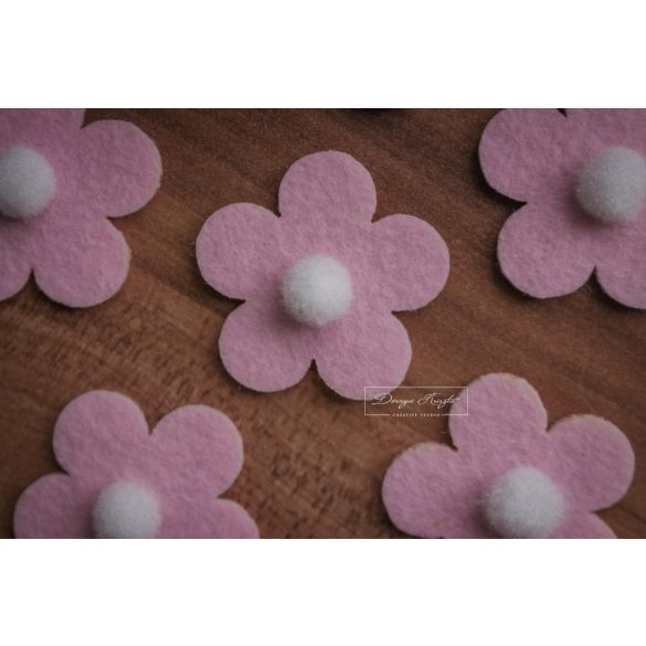 Rózsaszín Filc Virágok