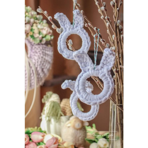 Fehér Horgolt Nyuszik - Húsvéti Dísz Szett